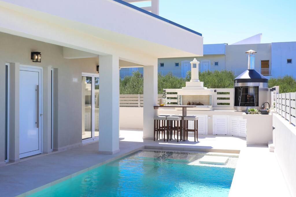 Villa Constantino With Heated Pool Kato Gouves Exteriör bild